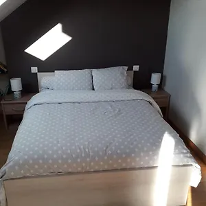 https://appartement-vue-mer-avec-piscine-interieure.inbrittany.com